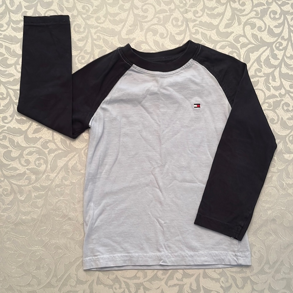 Tommy Hilfiger Boys Long Sleeve T-shirt Size 5 Blue